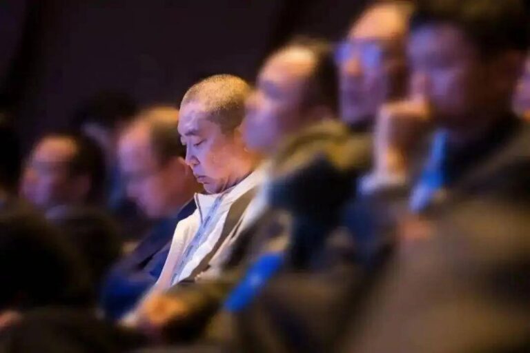 众汇交易平台可靠吗股票交易教程是否能帮助你在2025年实现财富增值？